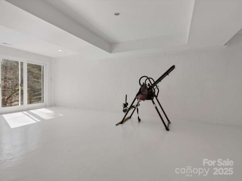 14723 Sapphire Lane, Pineville, NC 28134.  MLS# CAR4228552, YatesRealty ID 15180. 