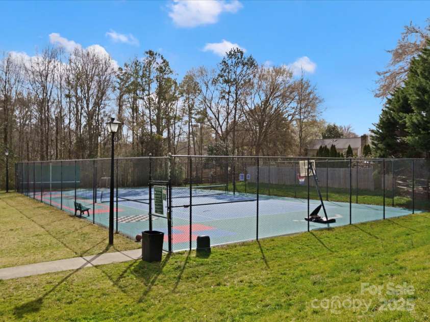 14723 Sapphire Lane, Pineville, NC 28134.  MLS# CAR4228552, YatesRealty ID 15180. Community Tennis Courts