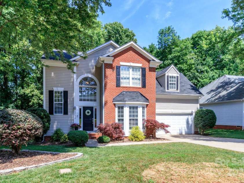 10419 Chelsea Bay Drive, Charlotte, NC 28278.  MLS# CAR4261009, YatesRealty ID 15181. 