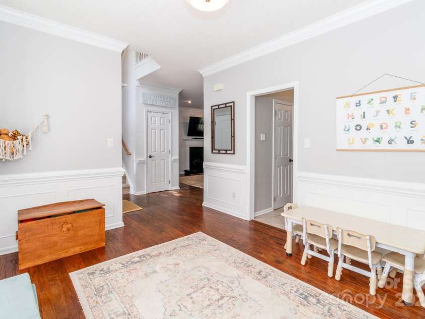 10419 Chelsea Bay Drive, Charlotte, NC 28278.  MLS# CAR4261009, YatesRealty ID 15181. 