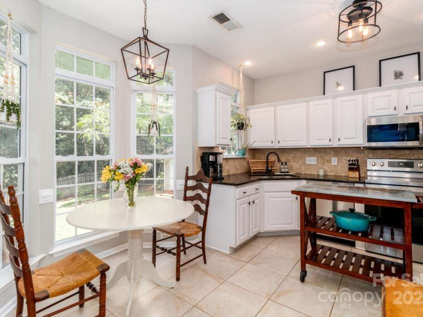10419 Chelsea Bay Drive, Charlotte, NC 28278.  MLS# CAR4261009, YatesRealty ID 15181. 
