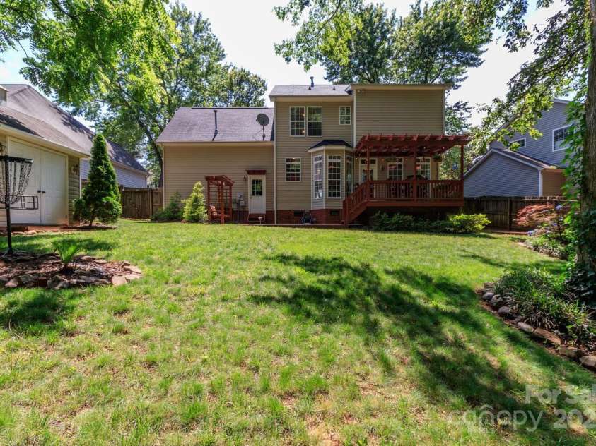 10419 Chelsea Bay Drive, Charlotte, NC 28278.  MLS# CAR4261009, YatesRealty ID 15181. 
