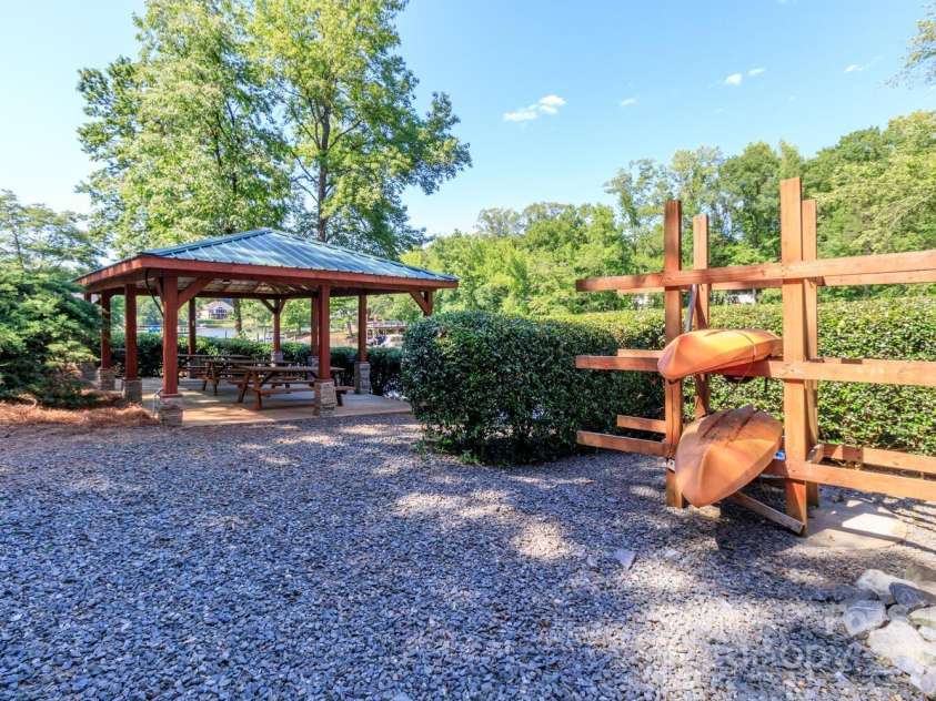 10419 Chelsea Bay Drive, Charlotte, NC 28278.  MLS# CAR4261009, YatesRealty ID 15181. 