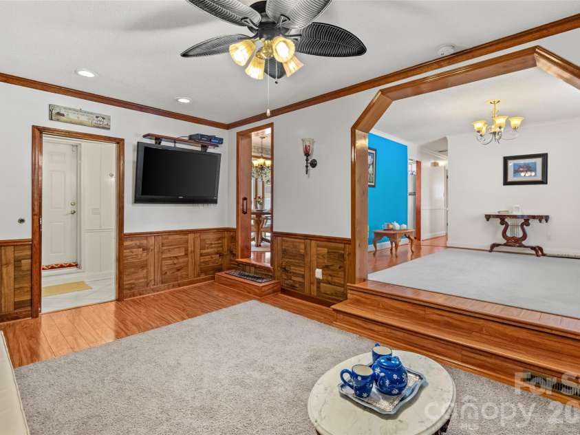 202 Reese Street, Gastonia, NC 28056.  MLS# CAR4367633, YatesRealty ID 15181. 