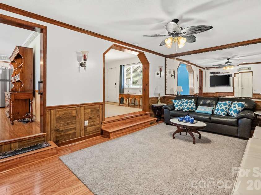 202 Reese Street, Gastonia, NC 28056.  MLS# CAR4367633, YatesRealty ID 15181. 