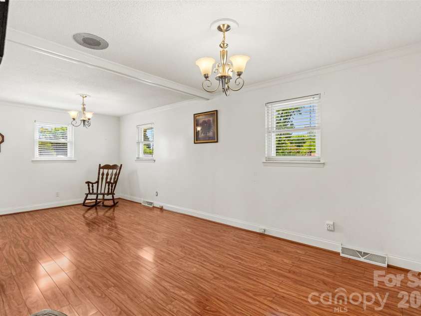 202 Reese Street, Gastonia, NC 28056.  MLS# CAR4367633, YatesRealty ID 15181. 