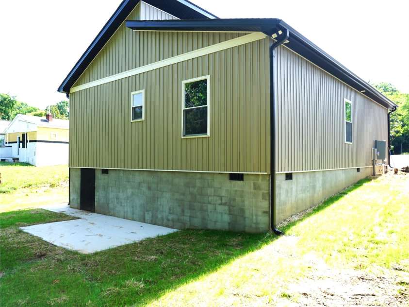 256 Lincoln Street, Concord, NC 28025.  MLS# CAR4259482, YatesRealty ID 15182. 