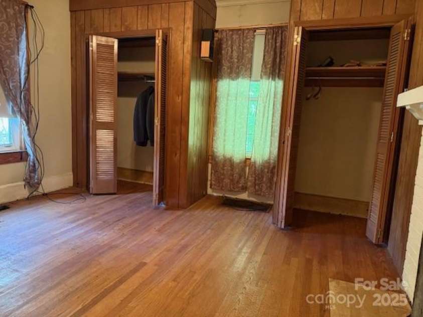 825 Ridge Road, Marion, NC 28752.  MLS# CAR4251891, YatesRealty ID 15183. 