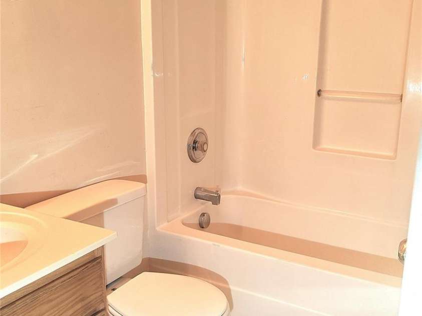 8524 Stoneman Place, Charlotte, NC 28217.  MLS# CAR4252304, YatesRealty ID 15184. 