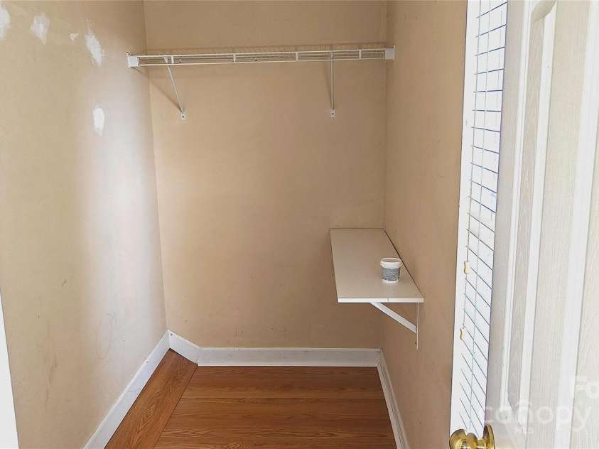 8524 Stoneman Place, Charlotte, NC 28217.  MLS# CAR4252304, YatesRealty ID 15184. 