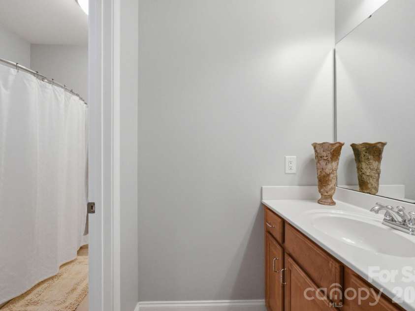 4325 Rustling Woods Drive, Denver, NC 28037.  MLS# CAR4372506, YatesRealty ID 15185. 
