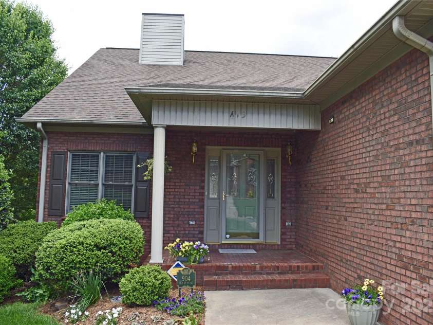 904 3rd Street Place, Conover, NC 28613.  MLS# CAR4247546, YatesRealty ID 15185. Entrance