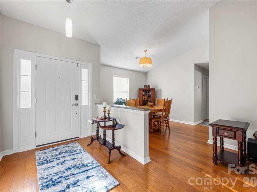 3907 Laurel View Circle, Indian Trail, NC 28079.  MLS# CAR4371913, YatesRealty ID 15186. Entry foyer