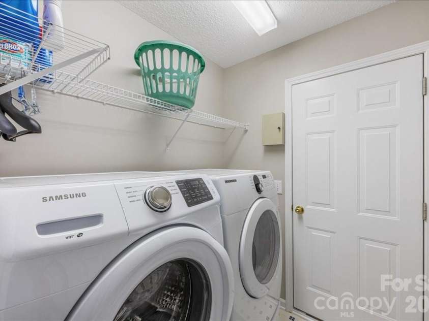 3907 Laurel View Circle, Indian Trail, NC 28079.  MLS# CAR4371913, YatesRealty ID 15186. Laundry