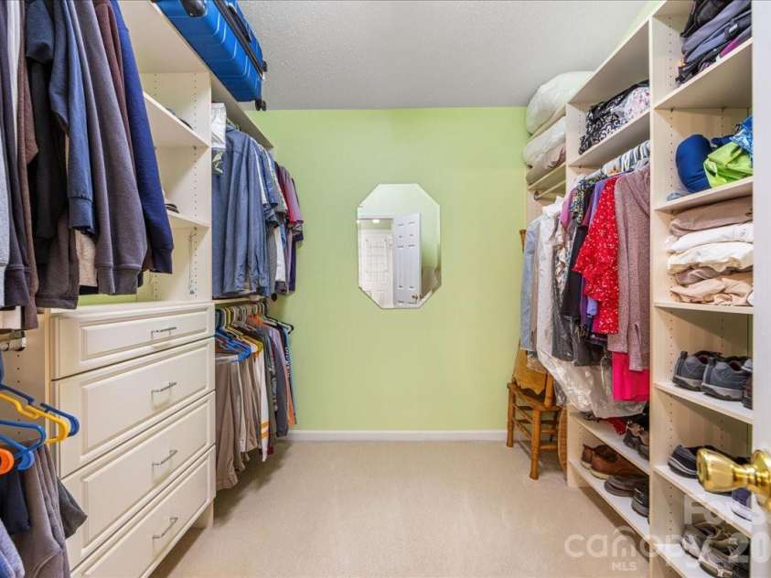 3907 Laurel View Circle, Indian Trail, NC 28079.  MLS# CAR4371913, YatesRealty ID 15186. Primary closet