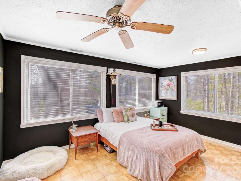 6 Candor Drive, Fletcher, NC 28732.  MLS# CAR4211617, YatesRealty ID 15186. 