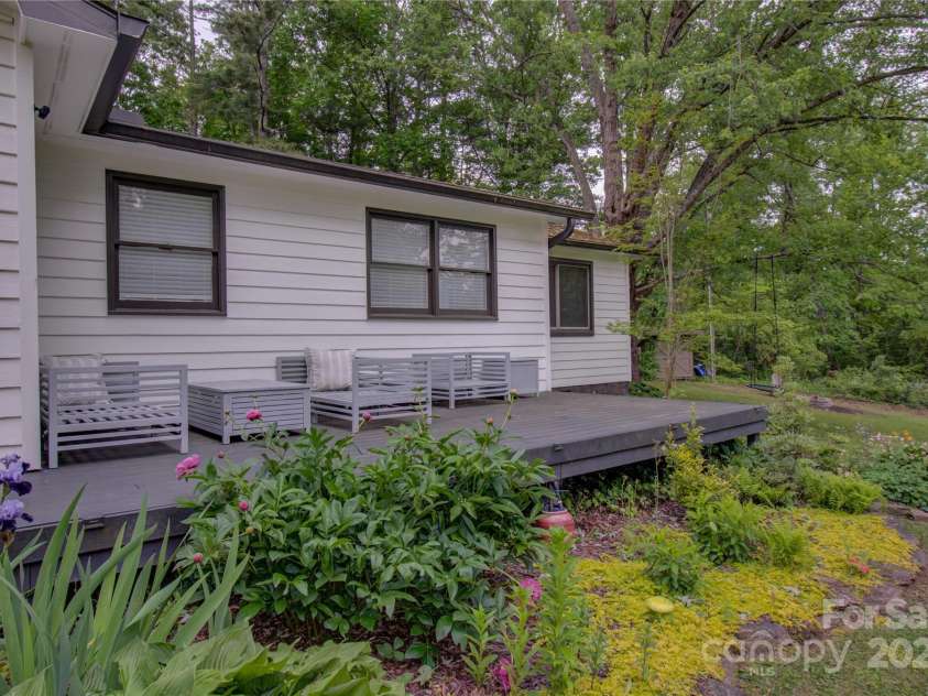 6 Candor Drive, Fletcher, NC 28732.  MLS# CAR4211617, YatesRealty ID 15186. 