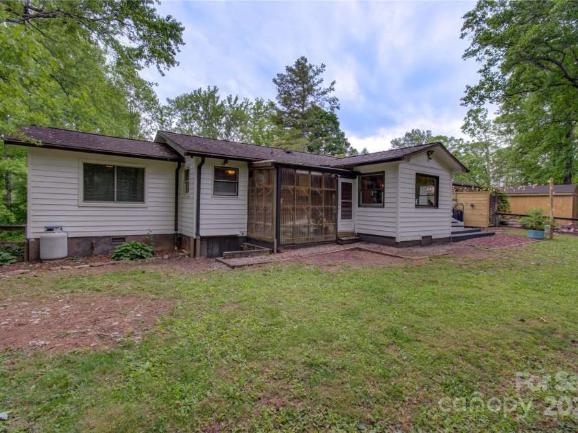 6 Candor Drive, Fletcher, NC 28732.  MLS# CAR4211617, YatesRealty ID 15186. 