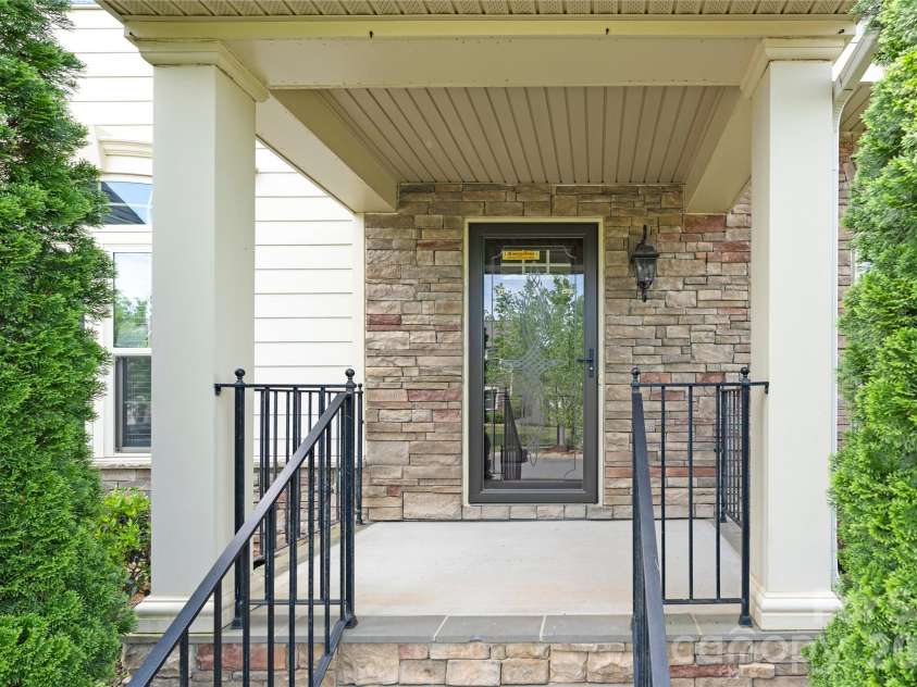 817 Wingthorn Rose Drive, Gastonia, NC 28056.  MLS# CAR4360415, YatesRealty ID 15188. 