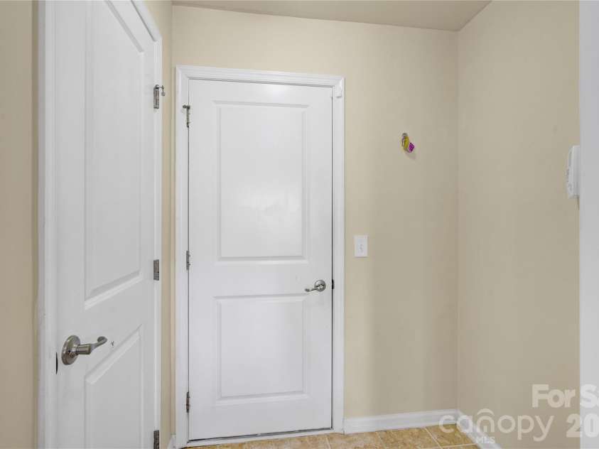 817 Wingthorn Rose Drive, Gastonia, NC 28056.  MLS# CAR4360415, YatesRealty ID 15188. 
