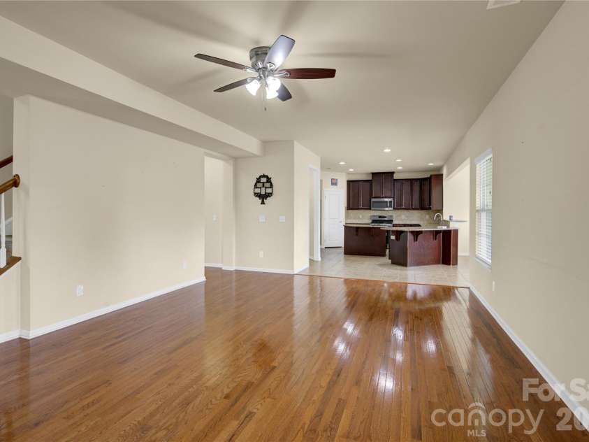817 Wingthorn Rose Drive, Gastonia, NC 28056.  MLS# CAR4360415, YatesRealty ID 15188. 