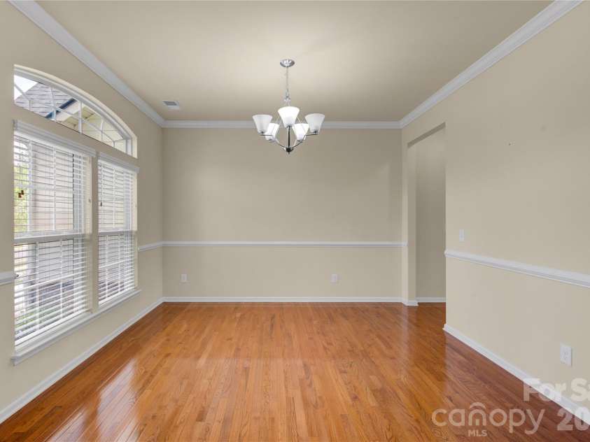 817 Wingthorn Rose Drive, Gastonia, NC 28056.  MLS# CAR4360415, YatesRealty ID 15188. 