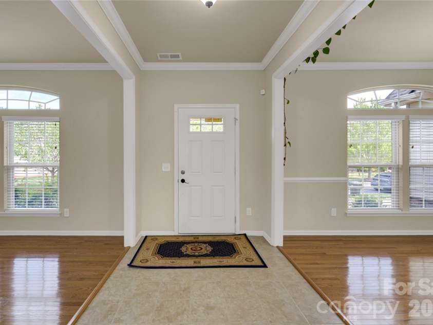 817 Wingthorn Rose Drive, Gastonia, NC 28056.  MLS# CAR4360415, YatesRealty ID 15188. 