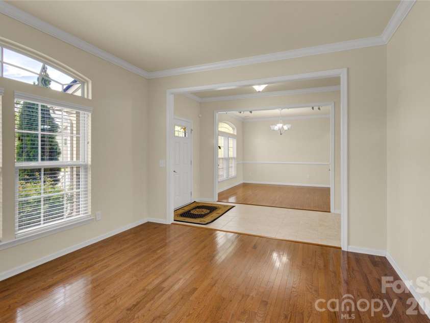817 Wingthorn Rose Drive, Gastonia, NC 28056.  MLS# CAR4360415, YatesRealty ID 15188. 
