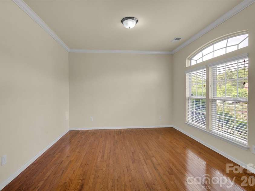 817 Wingthorn Rose Drive, Gastonia, NC 28056.  MLS# CAR4360415, YatesRealty ID 15188. 