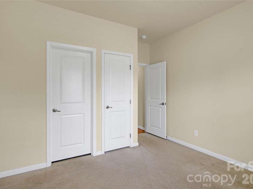 817 Wingthorn Rose Drive, Gastonia, NC 28056.  MLS# CAR4360415, YatesRealty ID 15188. 
