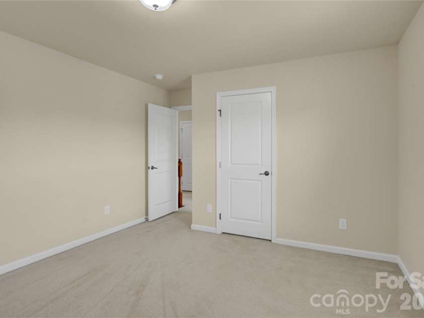 817 Wingthorn Rose Drive, Gastonia, NC 28056.  MLS# CAR4360415, YatesRealty ID 15188. 