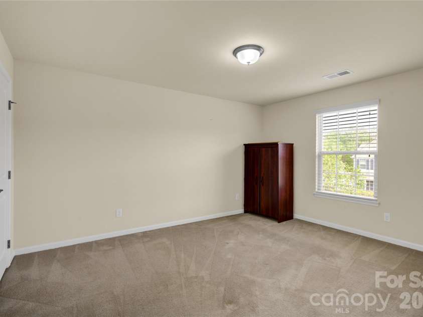 817 Wingthorn Rose Drive, Gastonia, NC 28056.  MLS# CAR4360415, YatesRealty ID 15188. 