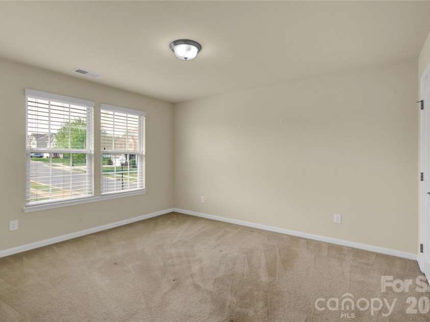 817 Wingthorn Rose Drive, Gastonia, NC 28056.  MLS# CAR4360415, YatesRealty ID 15188. 