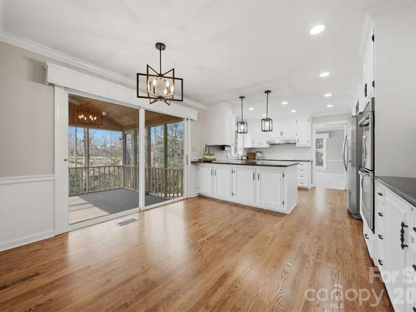 4041 4th Street Court, Hickory, NC 28601.  MLS# CAR4340977, YatesRealty ID 1519. 