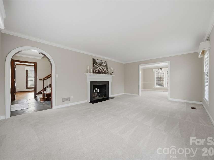 4041 4th Street Court, Hickory, NC 28601.  MLS# CAR4340977, YatesRealty ID 1519. Formal Living Room View 1