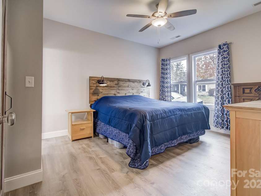 1051 Sharon Ridge Road, Fairview, NC 28730.  MLS# CAR4198100, YatesRealty ID 15190. 