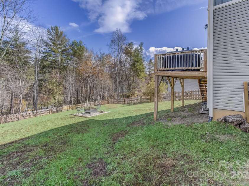 1051 Sharon Ridge Road, Fairview, NC 28730.  MLS# CAR4198100, YatesRealty ID 15190. 
