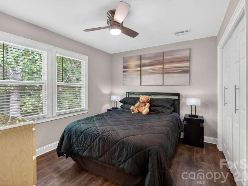 7401 Beaufort Circle, Charlotte, NC 28227.  MLS# CAR4372097, YatesRealty ID 15190. Guest bedroom