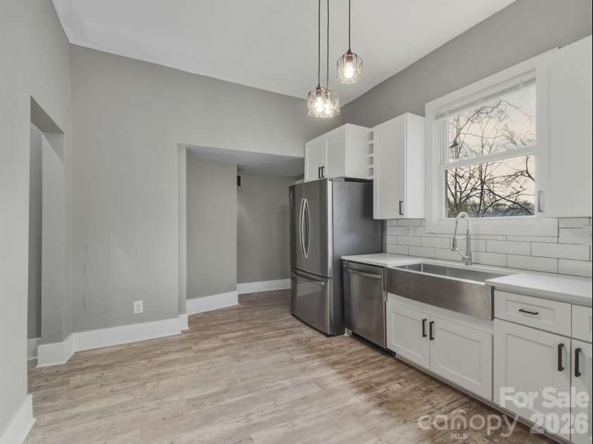 4313 Hovis Road, Charlotte, NC 28208.  MLS# CAR4322663, YatesRealty ID 15192. 