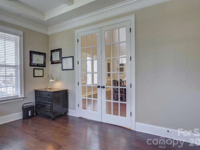 16518 Governors Club Court, Charlotte, NC 28278.  MLS# CAR4356630, YatesRealty ID 15194. 