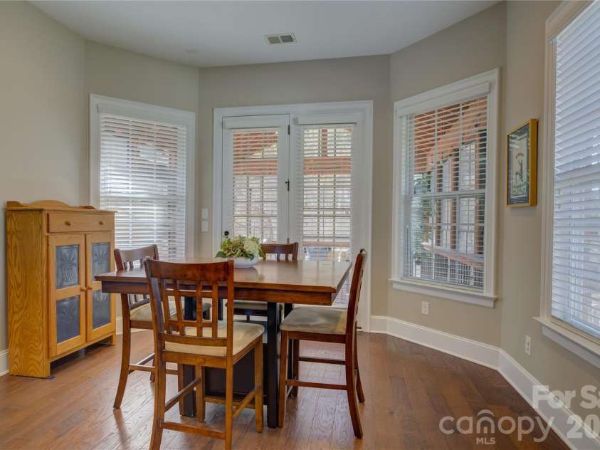 16518 Governors Club Court, Charlotte, NC 28278.  MLS# CAR4356630, YatesRealty ID 15194. 