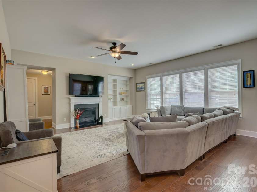 16518 Governors Club Court, Charlotte, NC 28278.  MLS# CAR4356630, YatesRealty ID 15194. 