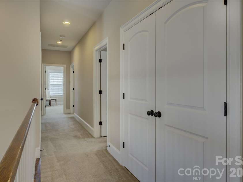 16518 Governors Club Court, Charlotte, NC 28278.  MLS# CAR4356630, YatesRealty ID 15194. 