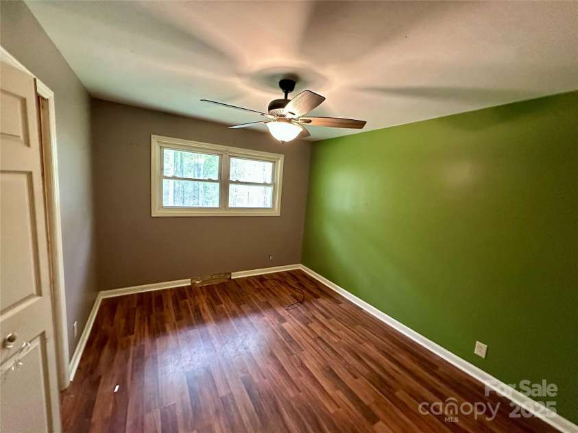 181 Canipe Road, Dallas, NC 28034.  MLS# CAR4245332, YatesRealty ID 15194. 