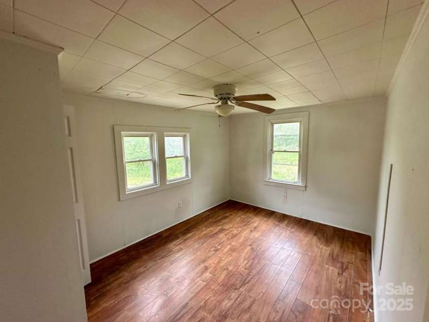 181 Canipe Road, Dallas, NC 28034.  MLS# CAR4245332, YatesRealty ID 15194. 