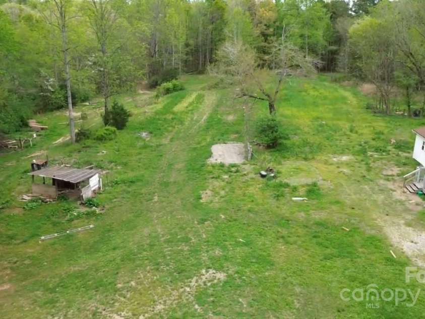 181 Canipe Road, Dallas, NC 28034.  MLS# CAR4245332, YatesRealty ID 15194. 