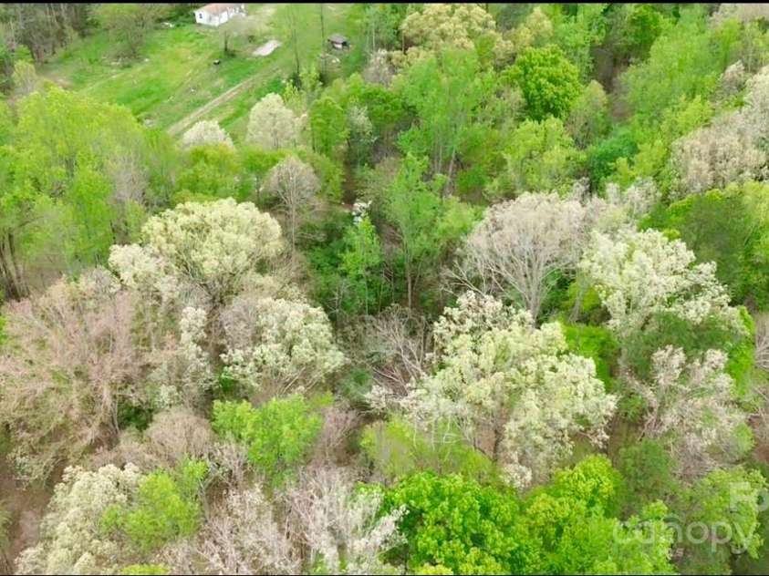 181 Canipe Road, Dallas, NC 28034.  MLS# CAR4245332, YatesRealty ID 15194. 