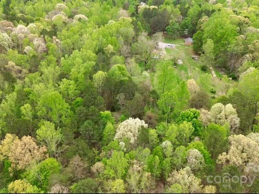 181 Canipe Road, Dallas, NC 28034.  MLS# CAR4245332, YatesRealty ID 15194. 