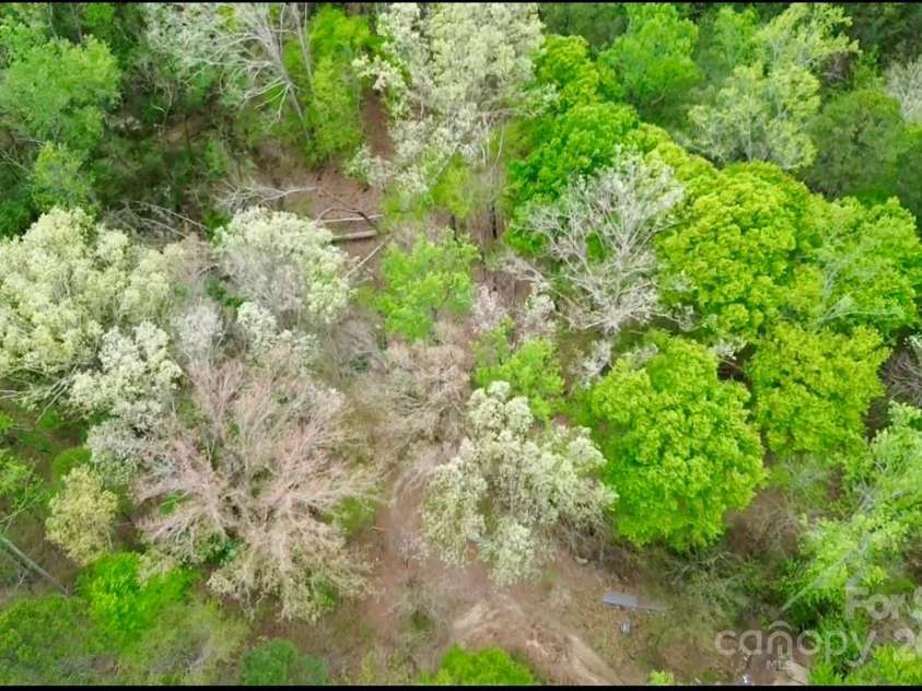 181 Canipe Road, Dallas, NC 28034.  MLS# CAR4245332, YatesRealty ID 15194. 