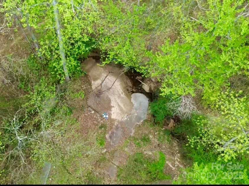 181 Canipe Road, Dallas, NC 28034.  MLS# CAR4245332, YatesRealty ID 15194. 